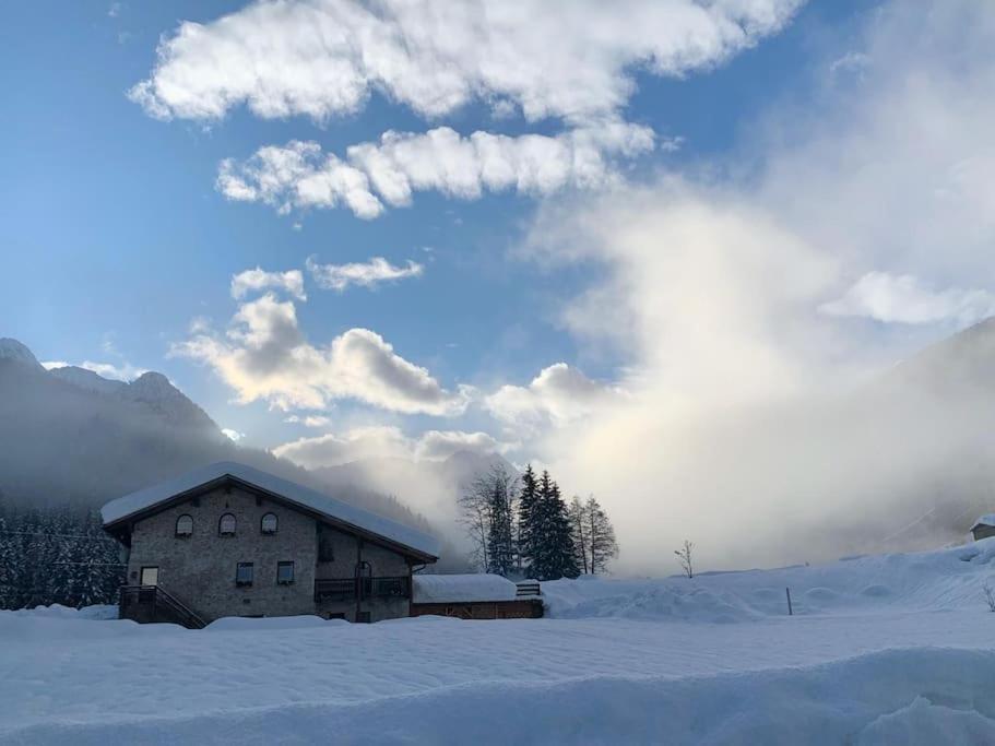 Chalet Rustico Bertolini Per Gruppi! Villa Vermiglio Exterior foto